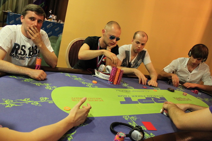 Первые призовые места украинцев на Мировой покерной серии