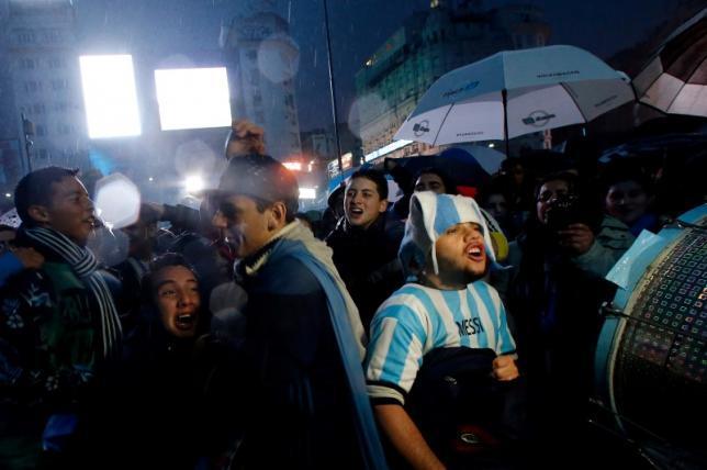 Аргентинцы митингуют и просят Месси вернуться в сборную