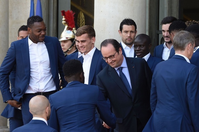 Сборная Франции встретилась с президентом страны