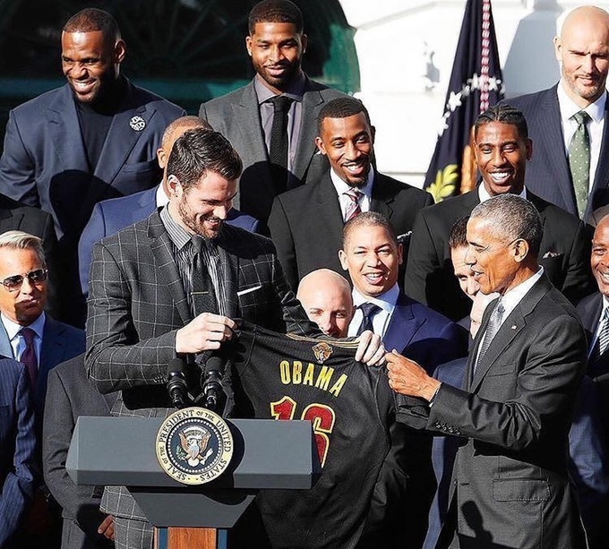 НБА. Манекен-челендж от Кавс и Мишель Обамы