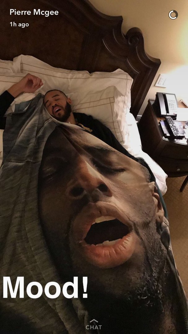 МакГи подарил одноклубникам одеяла с изображением спящего Дрэймонда Грина 